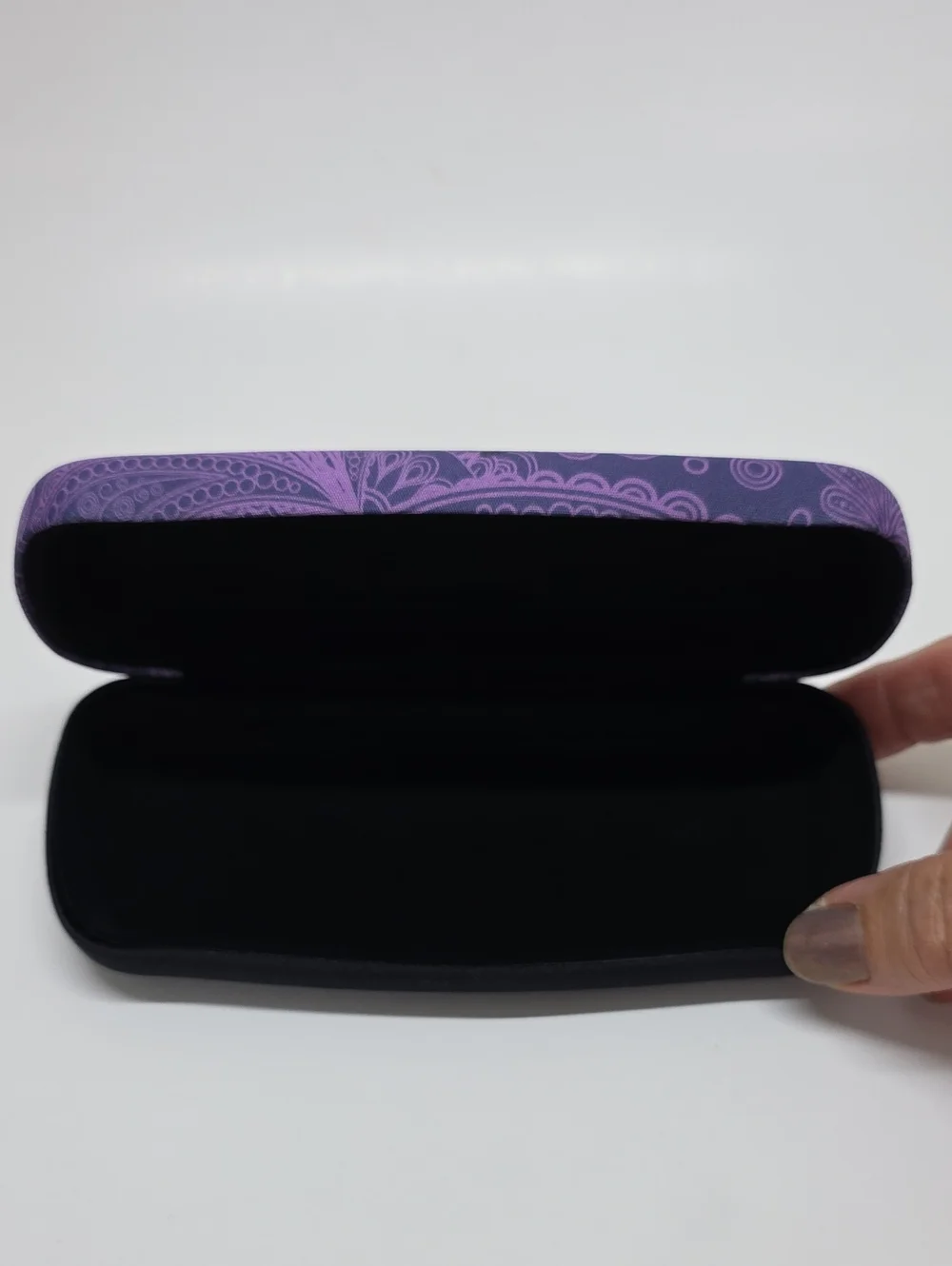 Hairdressers Graphic Clamshell Eyeglass Case (Case Only)